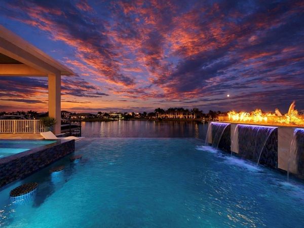 813 MANNS HARBOR DRIVE, APOLLO BEACH, FL 33572