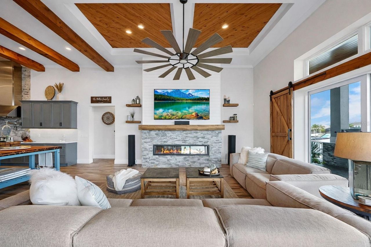 813 Manns Harbor Drive, Apollo Beach, FL 33572 Photo