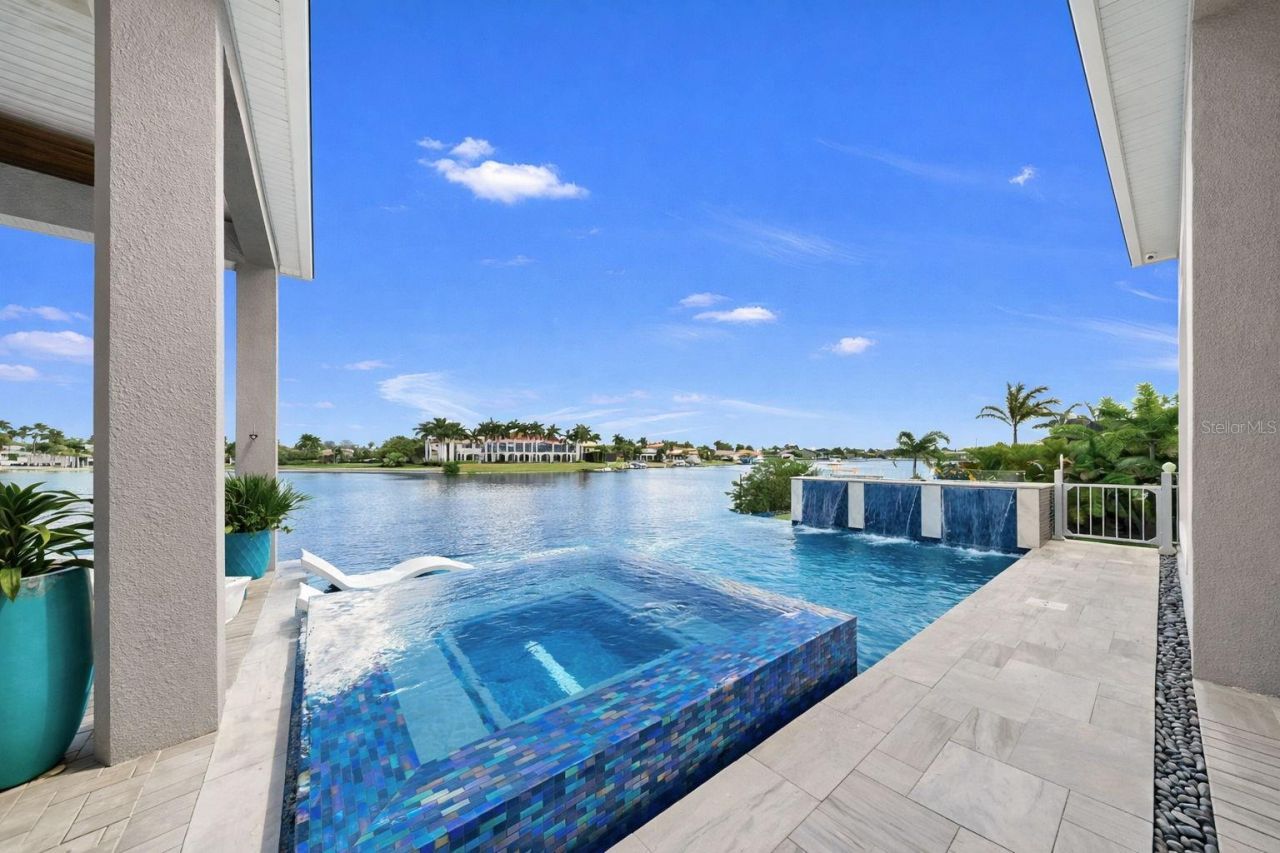 813 Manns Harbor Drive, Apollo Beach, FL 33572 Photo