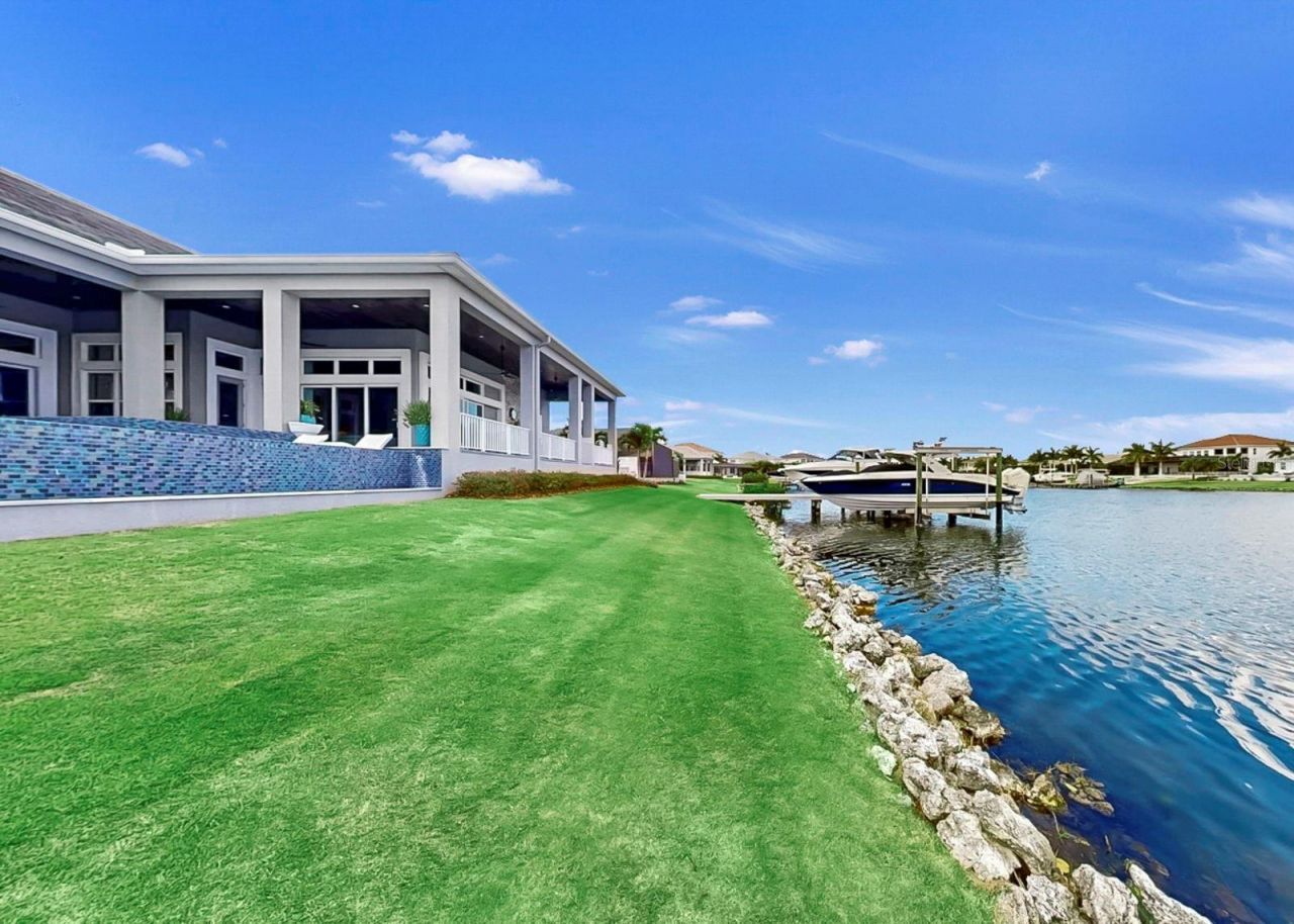 813 Manns Harbor Drive, Apollo Beach, FL 33572 Photo