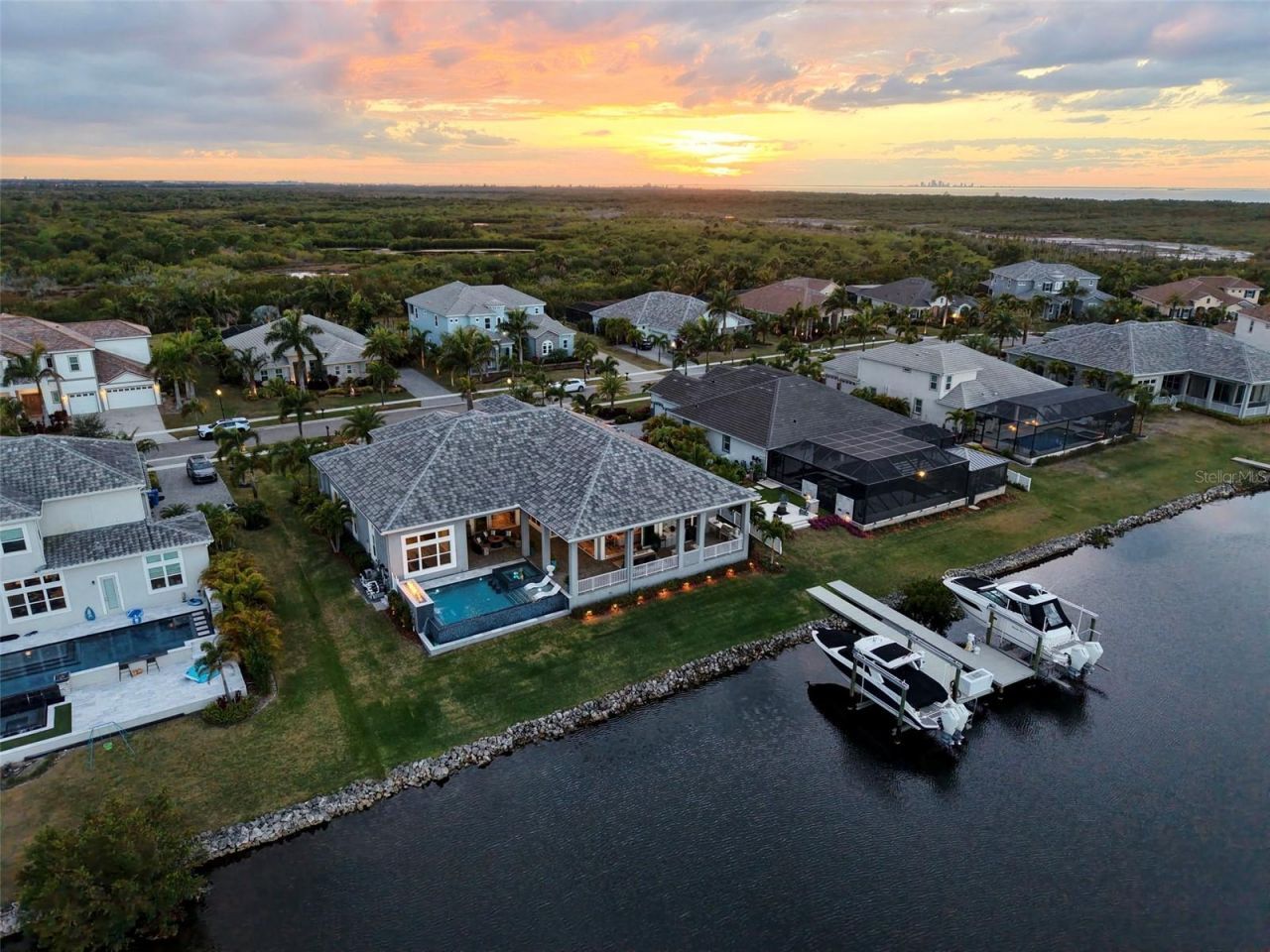 813 Manns Harbor Drive, Apollo Beach, FL 33572 Photo