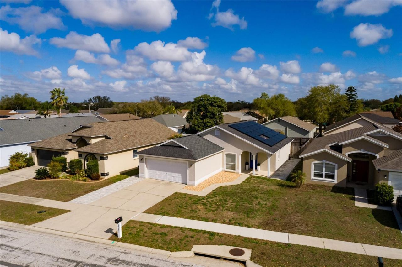 1712 Erin Brooke Drive , Valrico, FL 33594 Main Photo