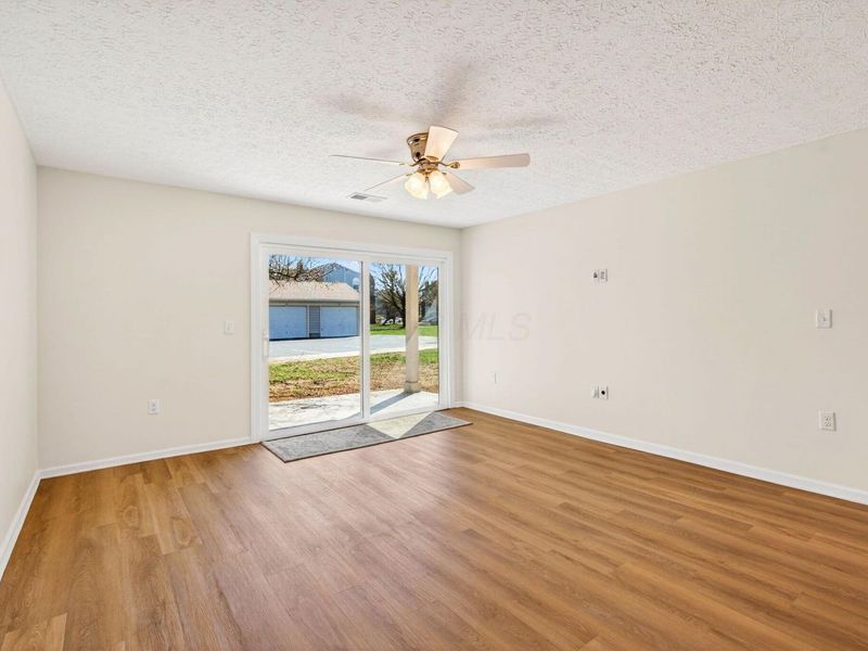 6789 Meadow Creek Drive, Unit 101, Columbus, OH 43235 Photo 12