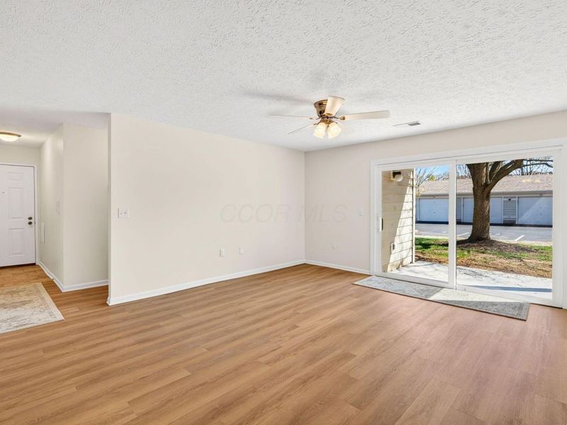 6789 Meadow Creek Drive, Unit 101, Columbus, OH 43235 Photo 13