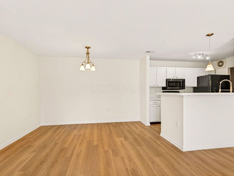 6789 Meadow Creek Drive, Unit 101, Columbus, OH 43235 Photo 18