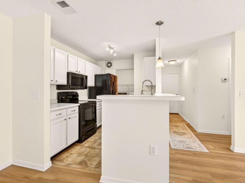 6789 Meadow Creek Drive, Unit 101, Columbus, OH 43235 Photo 24