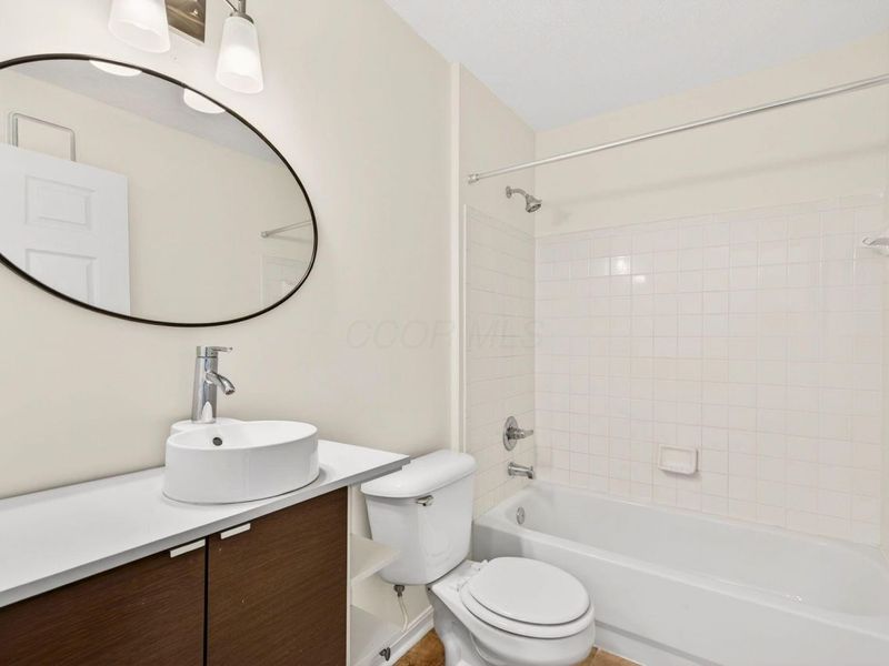 6789 Meadow Creek Drive, Unit 101, Columbus, OH 43235 Photo 37