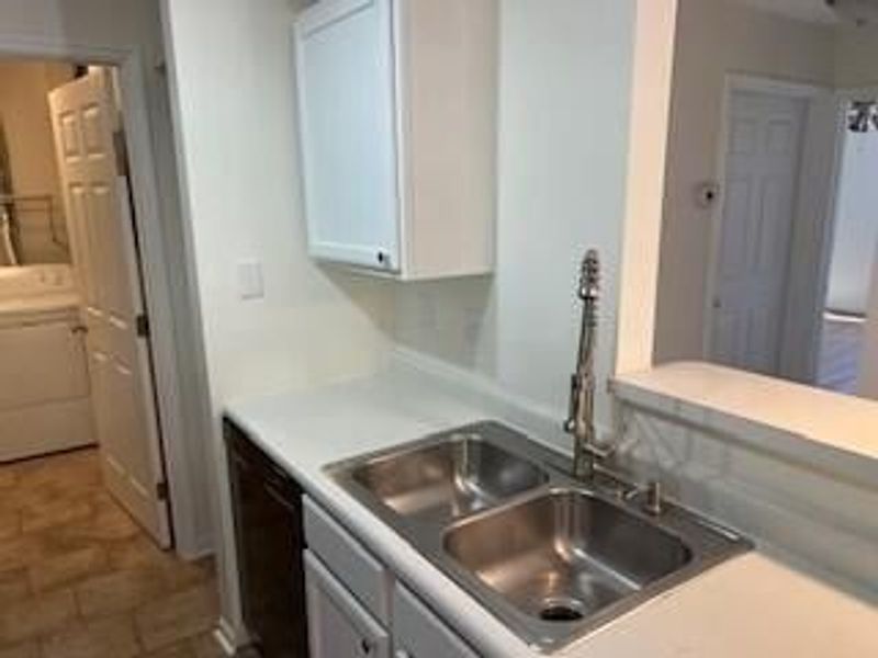 6789 Meadow Creek Drive, Unit 101, Columbus, OH 43235 Photo 5