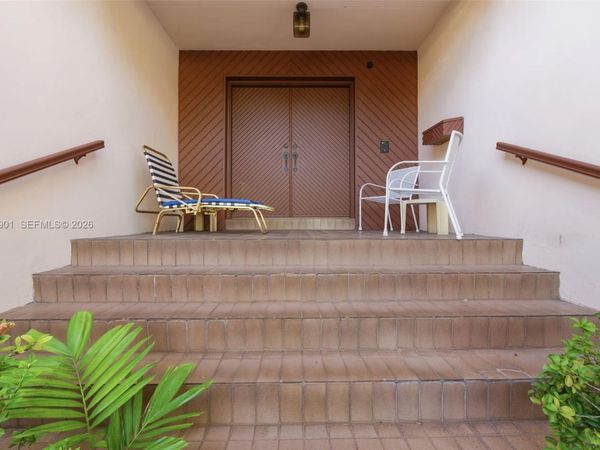 9208 Emerson Ave , Surfside, FL 33154