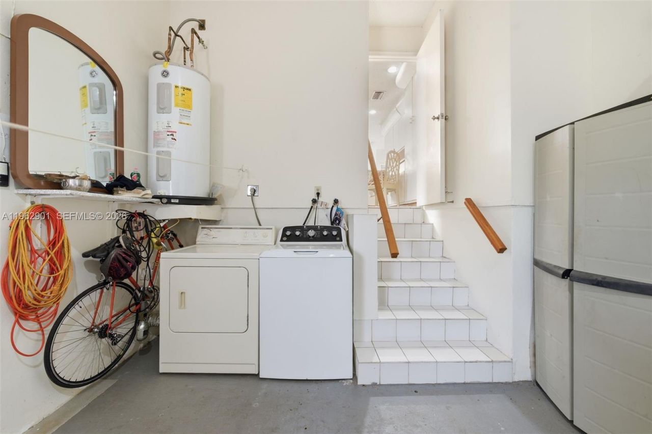 9208 Emerson Ave , Surfside, FL 33154 Photo