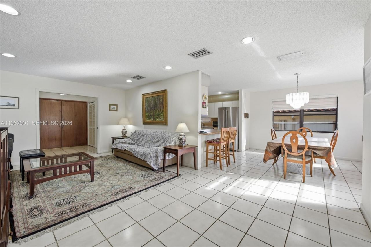 9208 Emerson Ave , Surfside, FL 33154 Photo