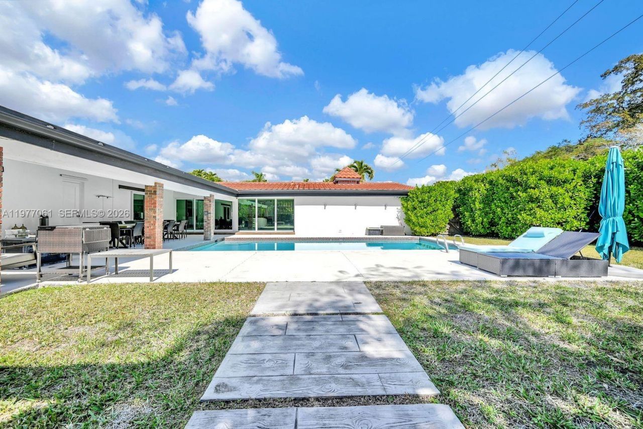 7700 SW 139th Ter, Palmetto Bay, FL 33158 Photo