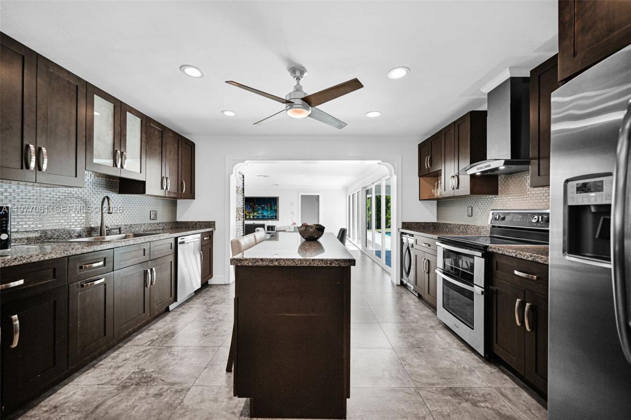 7700 SW 139th Ter, Palmetto Bay, FL 33158 Photo