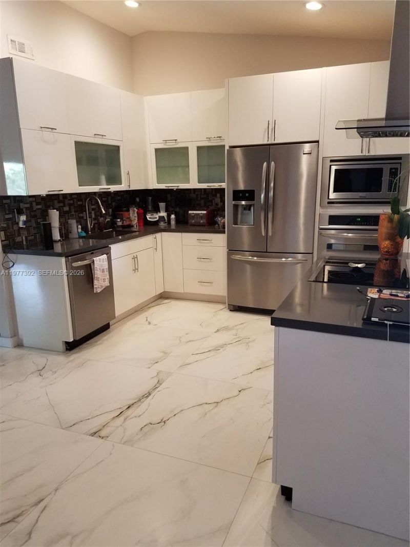 5723 NW 100th Ct , Doral, FL 33178 Photo