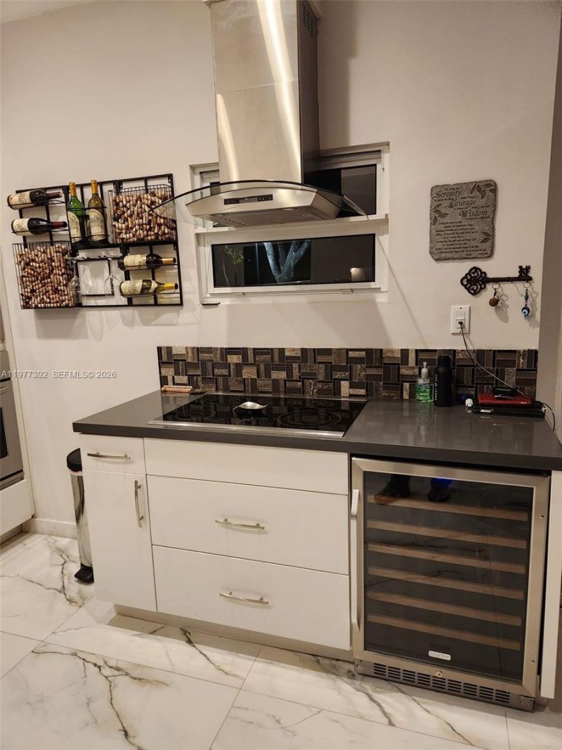 5723 NW 100th Ct , Doral, FL 33178 Photo