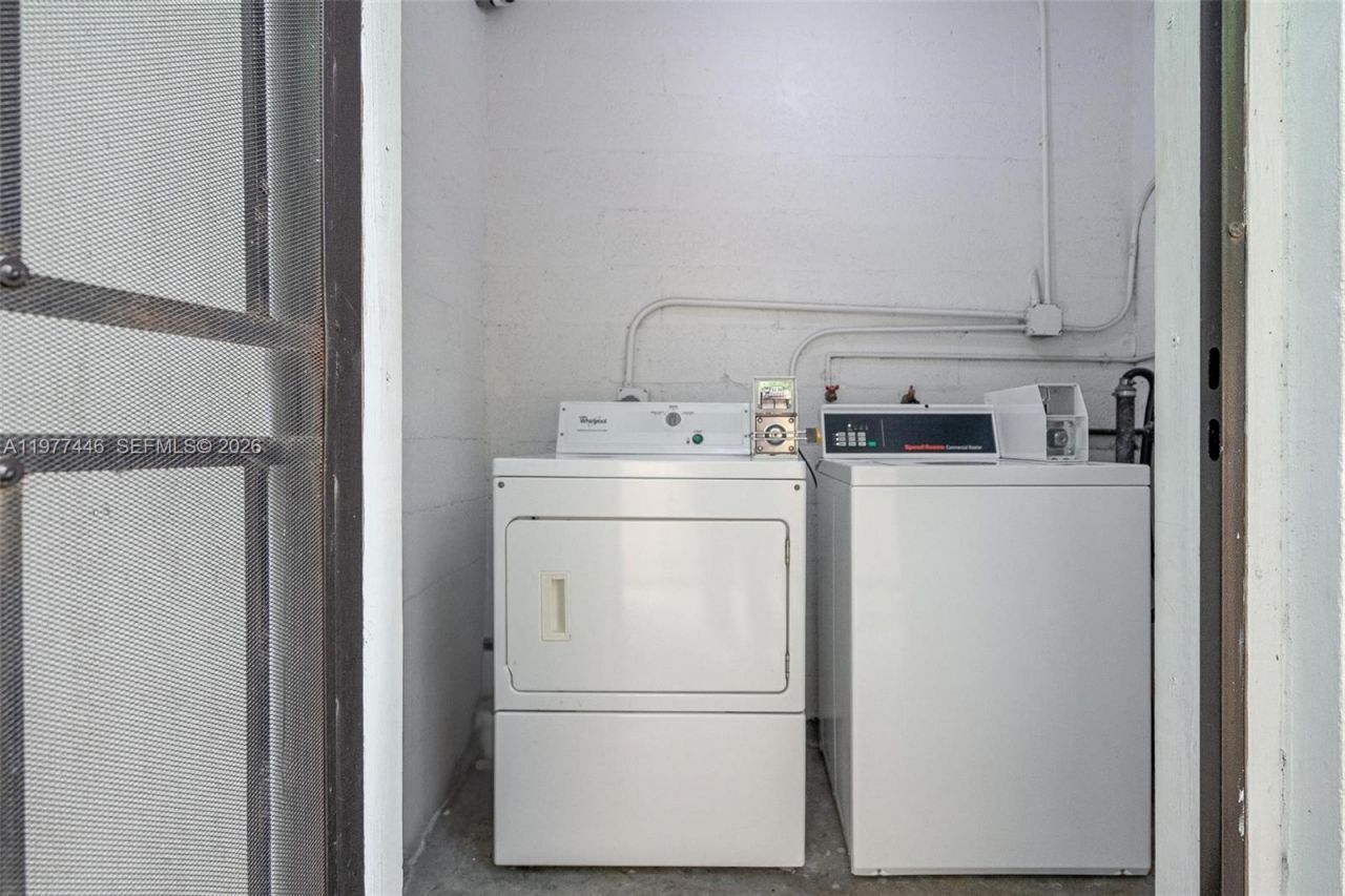 661 NE 61st St , Unit 3, Miami, FL 33137 Photo