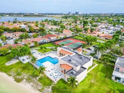 12696 NW 10th Ln, Miami, FL 33182 Photo