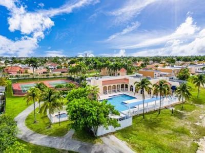 12696 NW 10th Ln, Miami, FL 33182 Photo