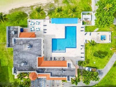 12696 NW 10th Ln, Miami, FL 33182 Photo