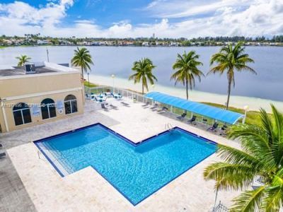 12696 NW 10th Ln, Miami, FL 33182 Photo