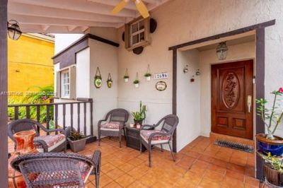 12696 NW 10th Ln, Miami, FL 33182 Photo