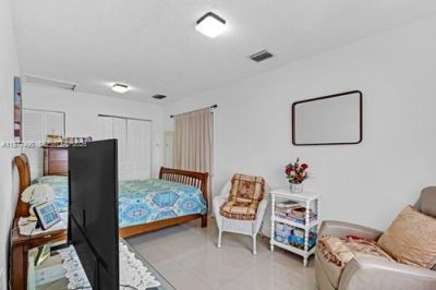 12696 NW 10th Ln, Miami, FL 33182 Photo