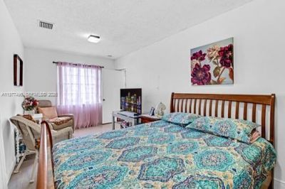 12696 NW 10th Ln, Miami, FL 33182 Photo