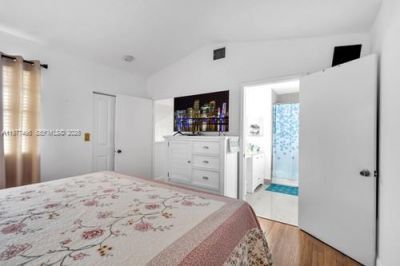 12696 NW 10th Ln, Miami, FL 33182 Photo