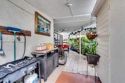 12696 NW 10th Ln, Miami, FL 33182 Photo