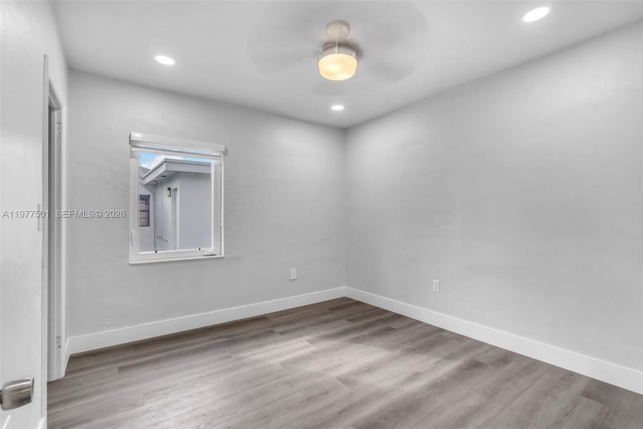 648 South Dr , Miami Springs, FL 33166 Photo