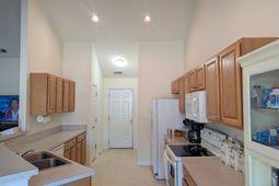 146 Seville Dr. photo 4