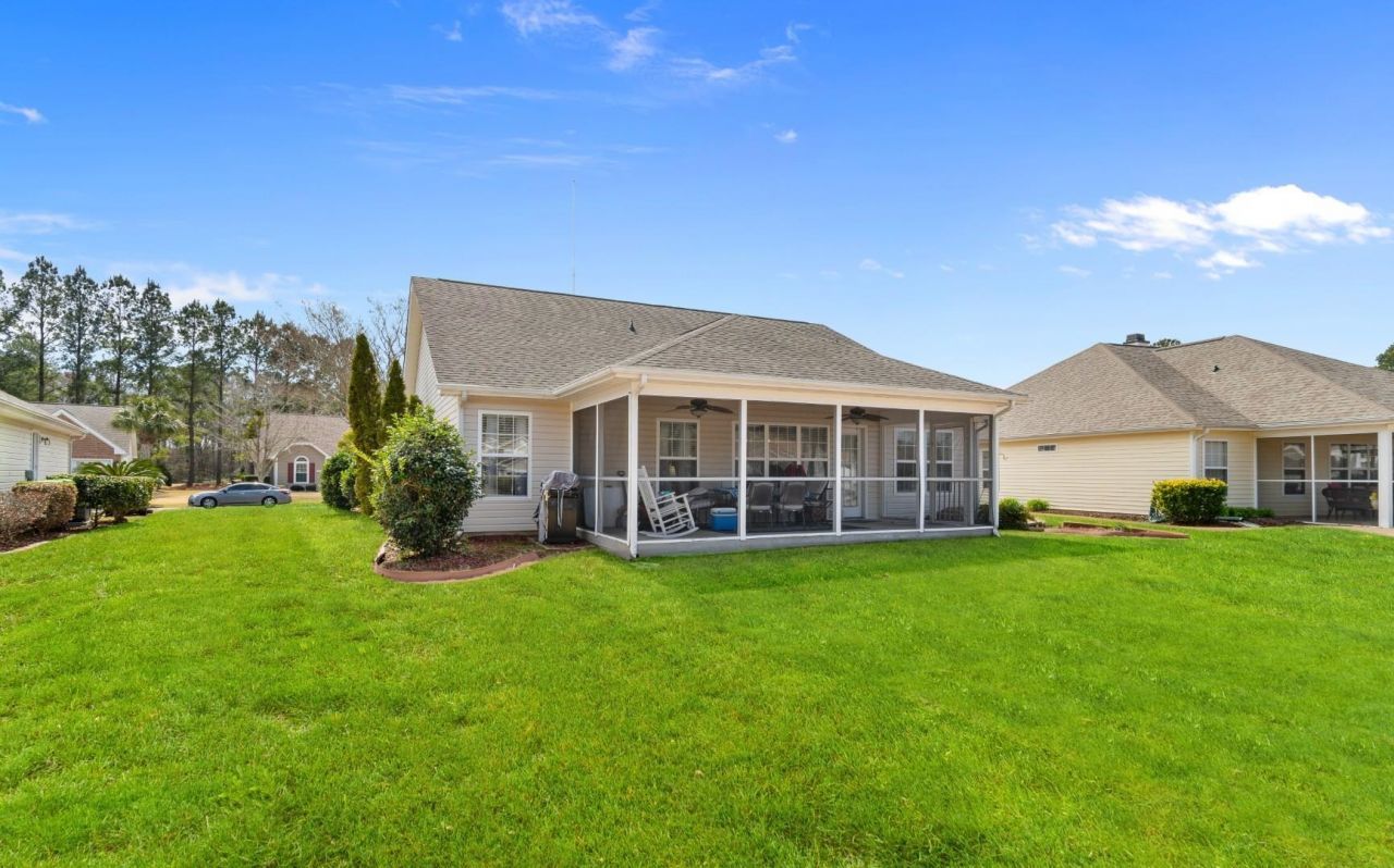 146 Seville Dr. Photo 32