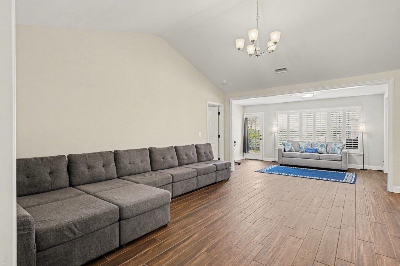 3116 Robins Nest Way Photo 5