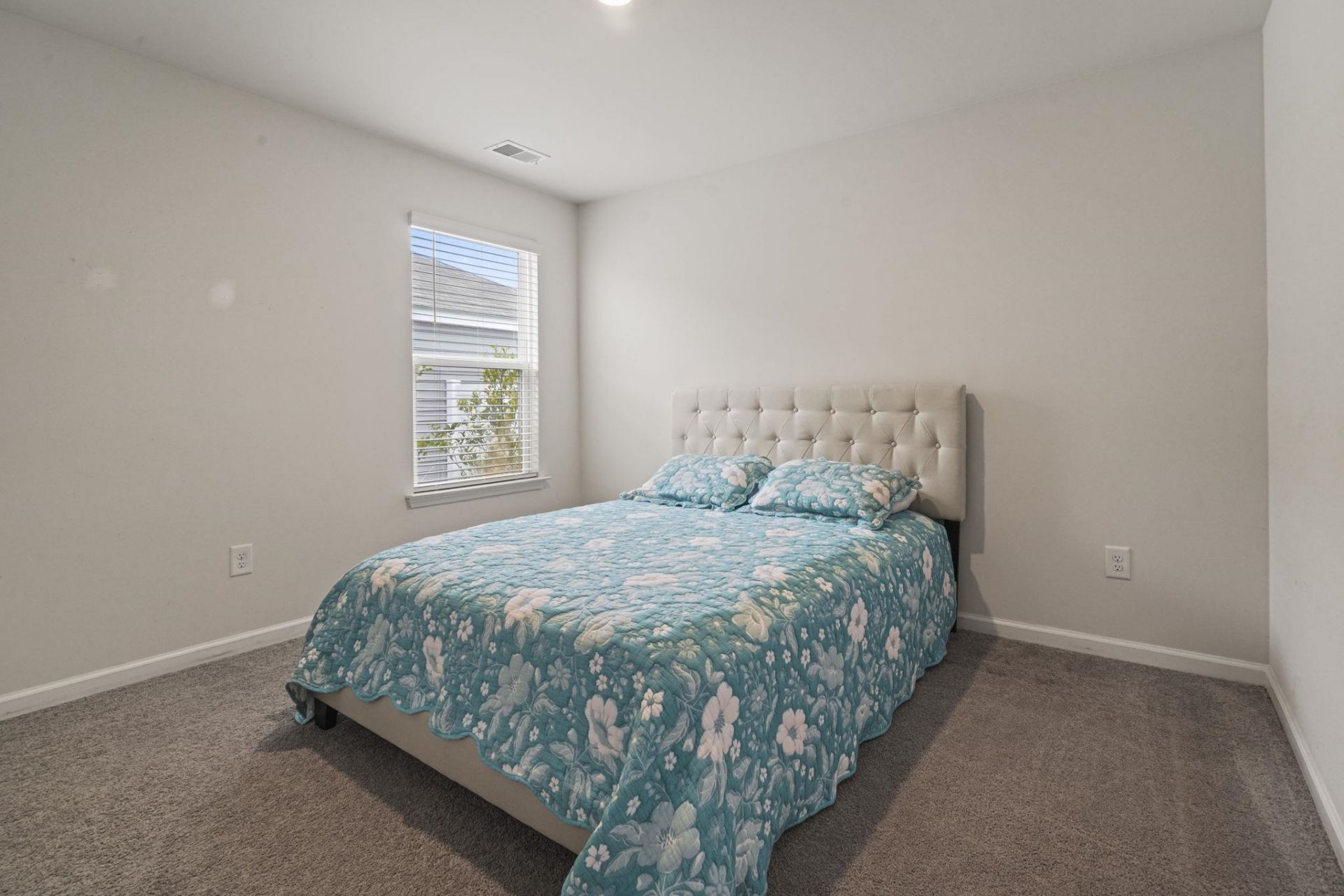 734 Woodland Farms Circle Photo 16