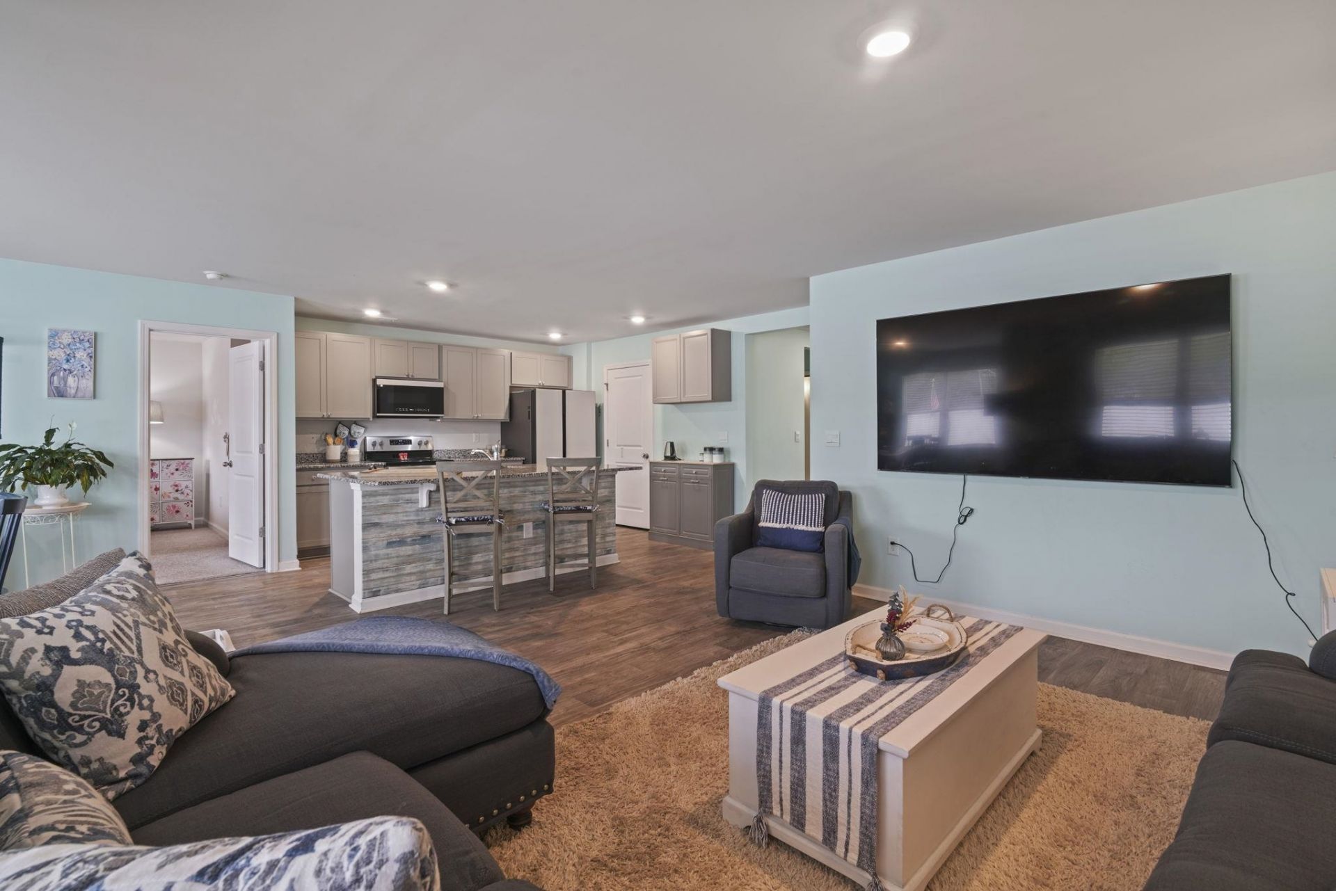 734 Woodland Farms Circle Photo 5