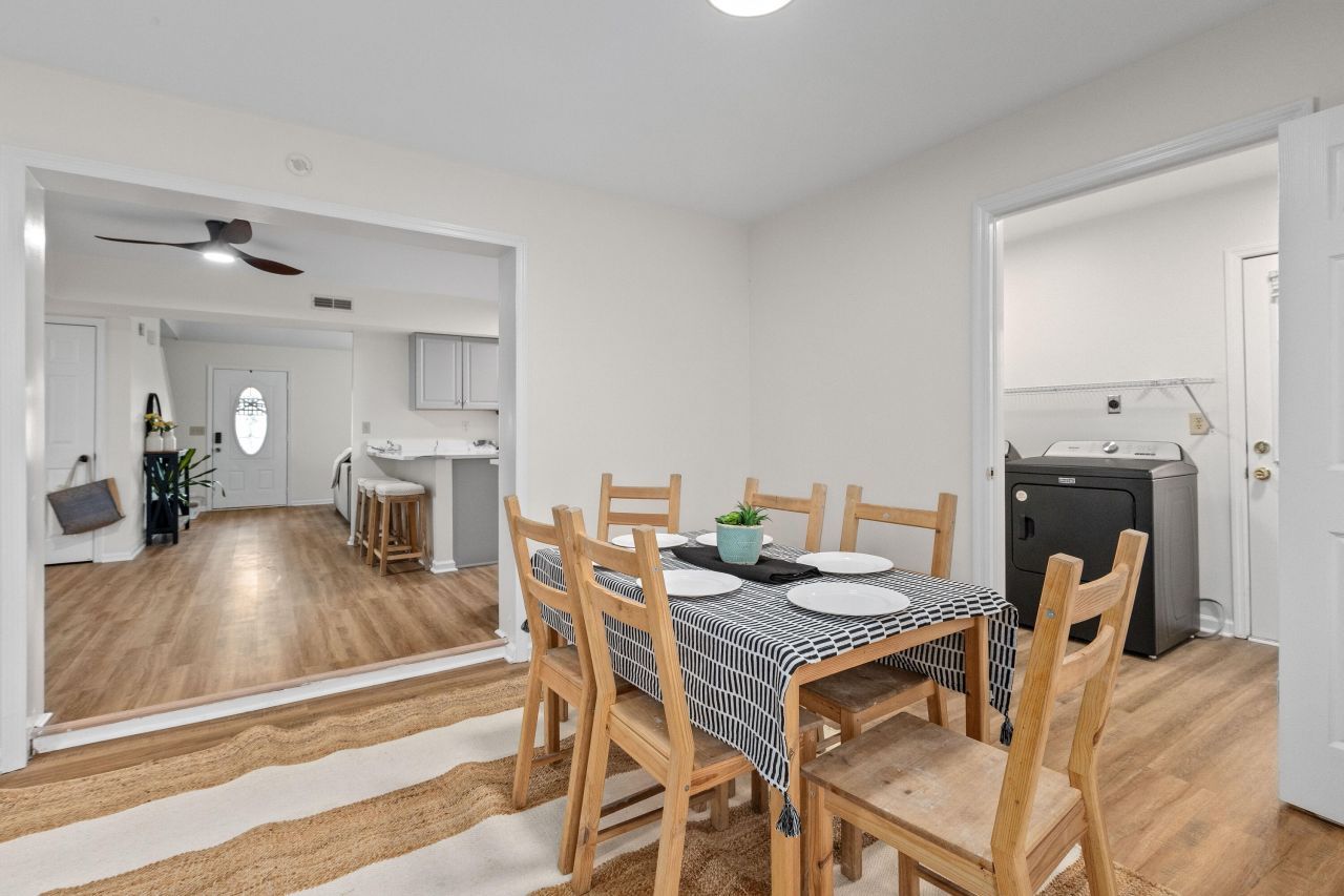 115 Broken Trail Photo 17