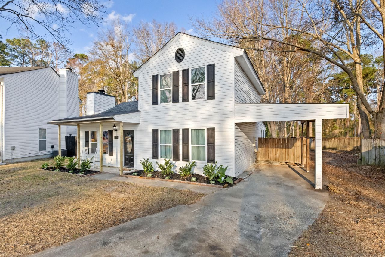 115 Broken Trail Photo 18