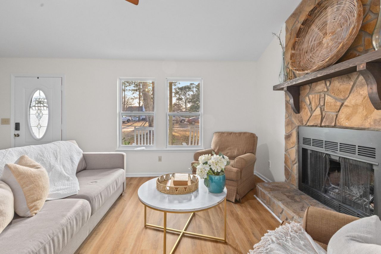 115 Broken Trail Photo 19