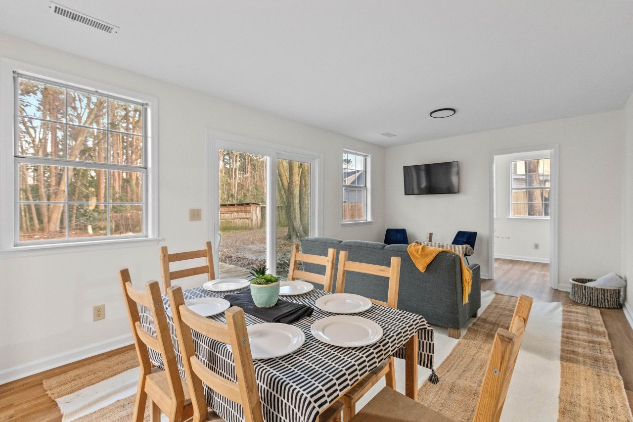 115 Broken Trail Photo 21