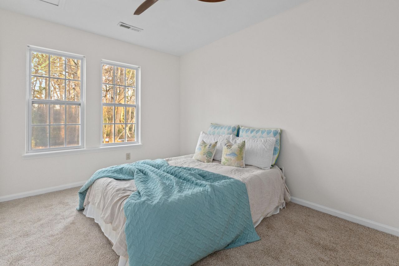 115 Broken Trail Photo 38