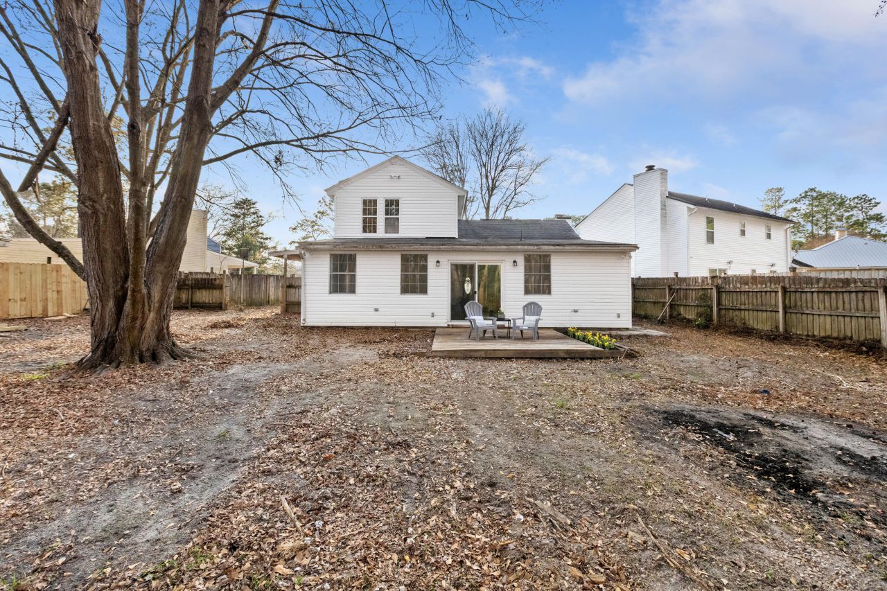 115 Broken Trail Photo 49