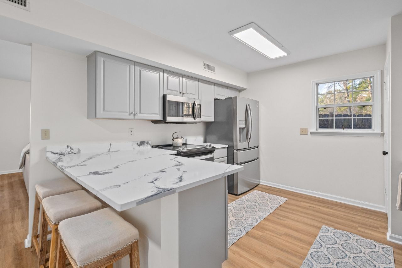 115 Broken Trail Photo 6