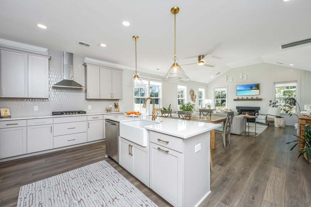 2037 Bullyard Sound Way Photo 12