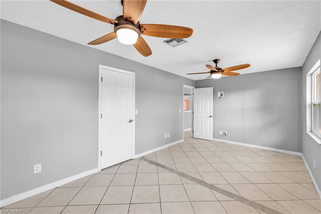 1391 Sourwood Ct, North Fort Myers, FL 33917 Photo