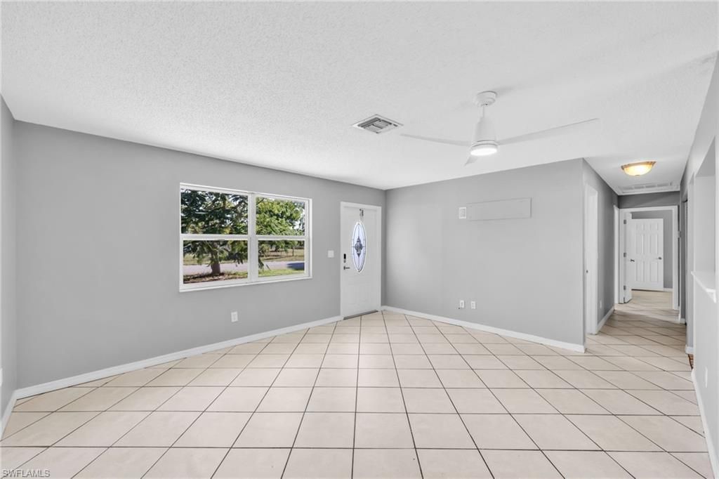 1391 Sourwood Ct, North Fort Myers, FL 33917 Photo