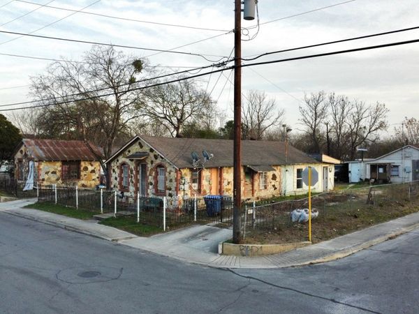 1000 Porter St, San Antonio, TX 78210