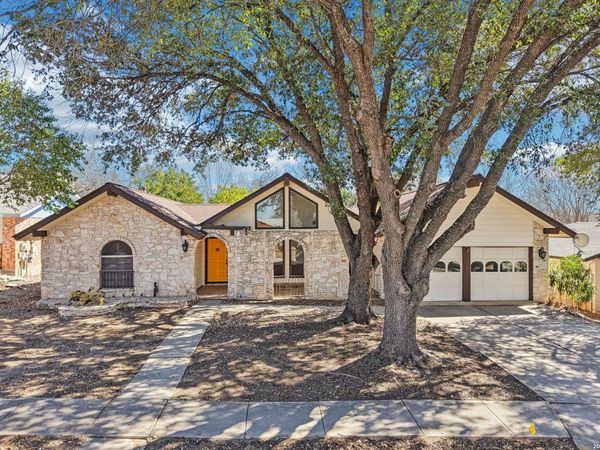 5906 Rimkus Dr, Leon Valley, TX 78238