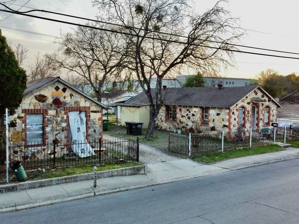 1000 Porter St, San Antonio, TX 78210