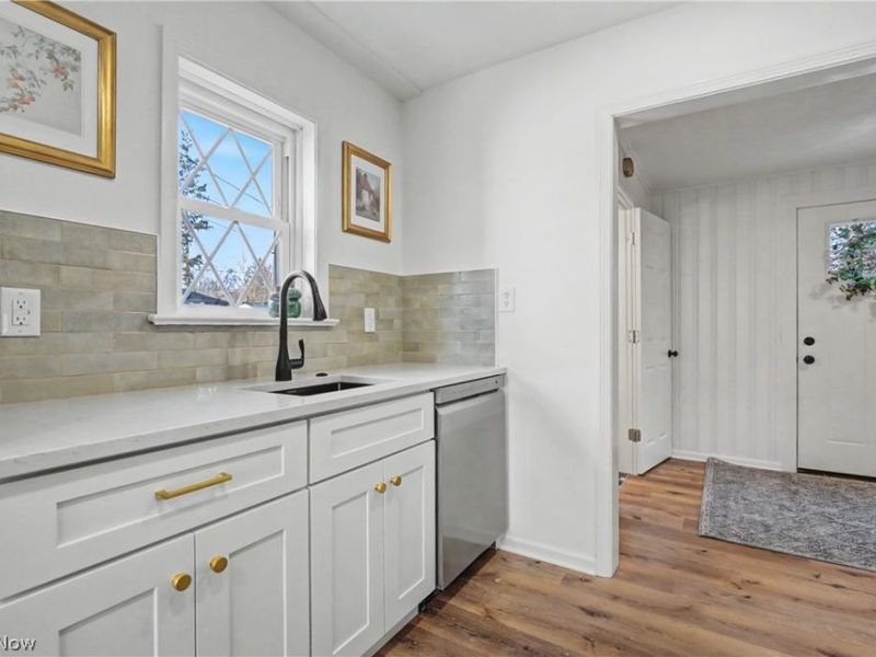 229 Hayes Avenue, Cuyahoga Falls, OH 44221 Photo 5