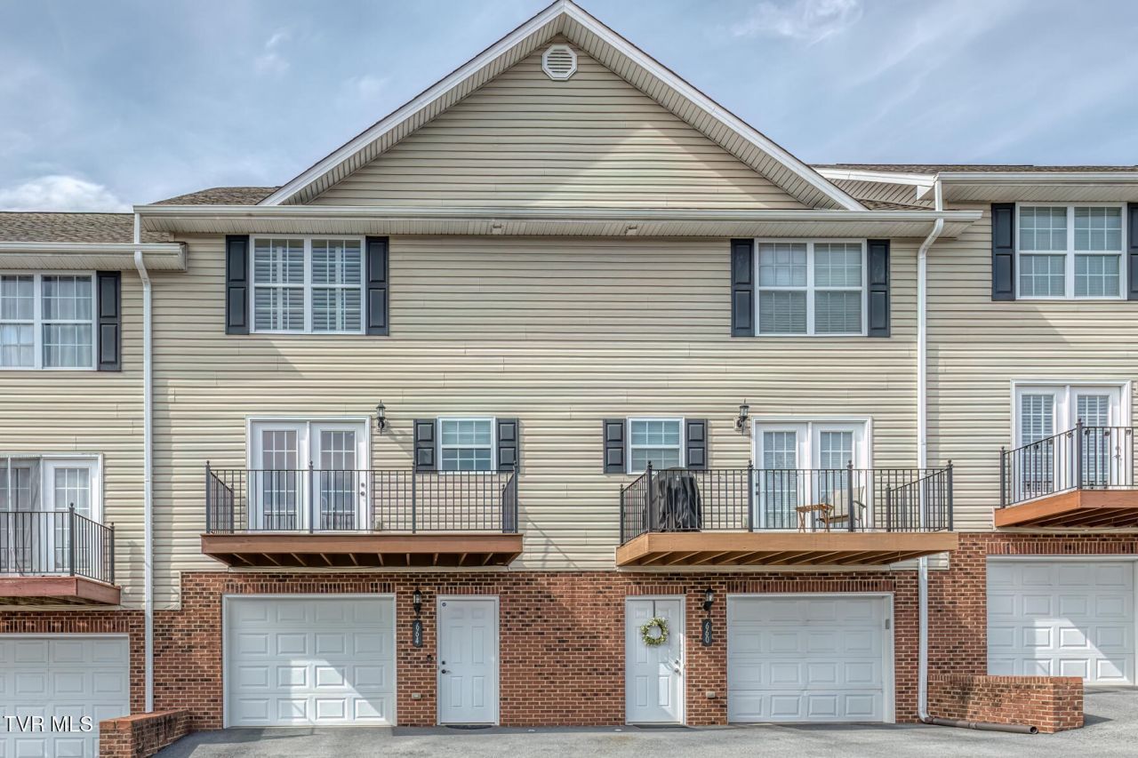 664 Grays Pointe Court, Unit -, Johnson City, TN 37615 Main Photo